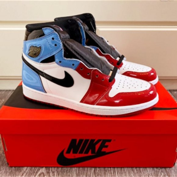 Nike Air Jordan 1 High OG Fearless UNC Chicago main image 5